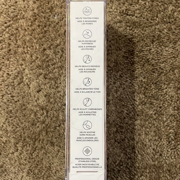 Cryo Roller by BeautyBio - Picture 3 of 6